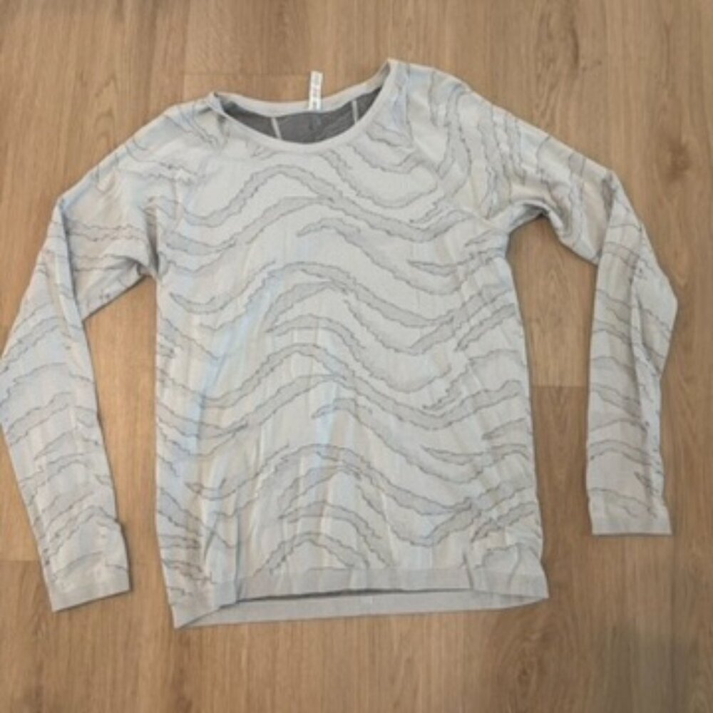 Athleta Momentum Long Sleeve Top Stretchy Seamless Women’s XL Gray